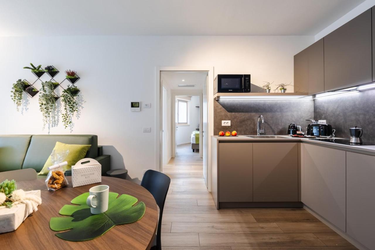 Boutique Apartments By Annalisa Torbole Sul Garda Екстер'єр фото