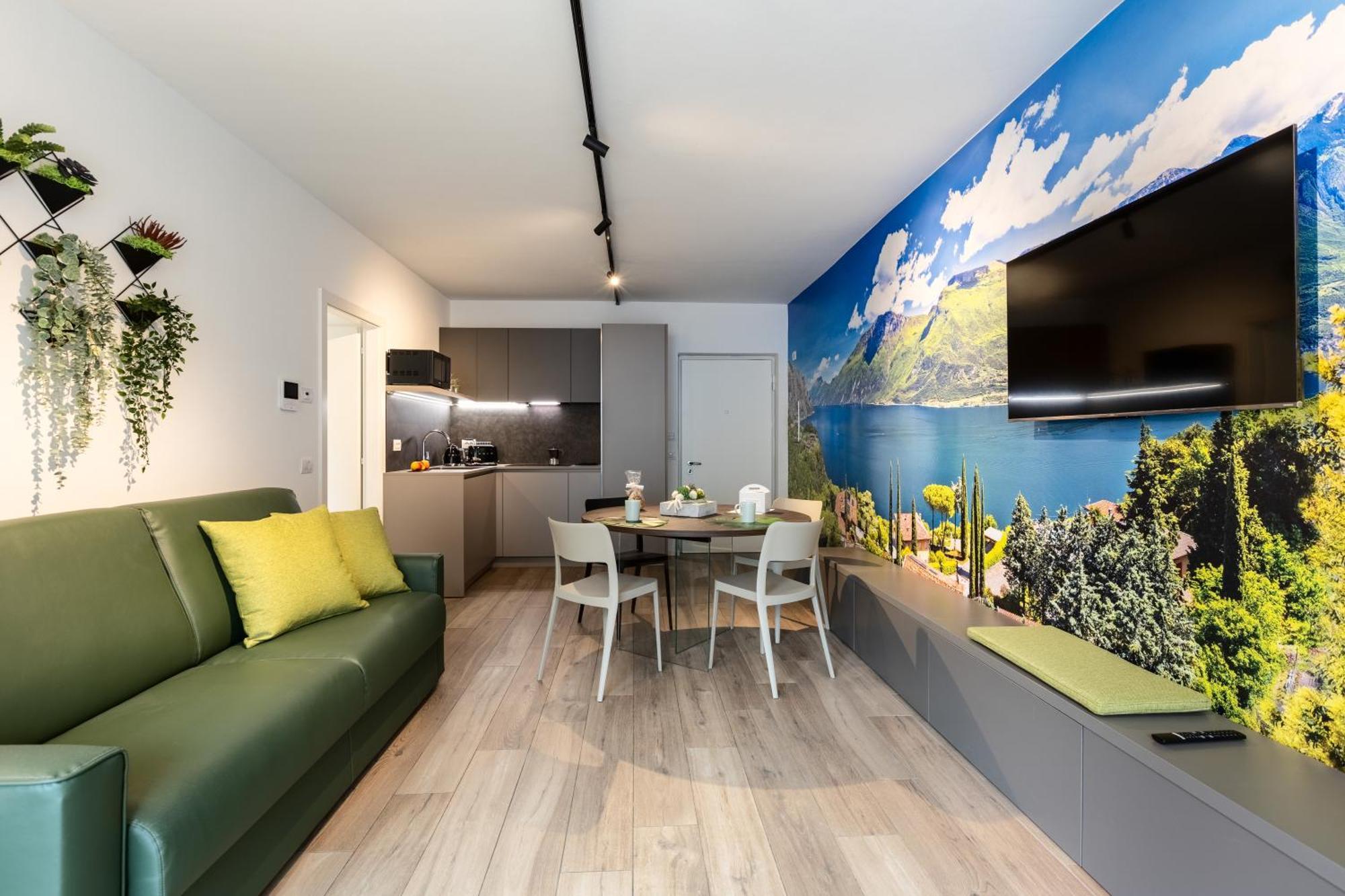 Boutique Apartments By Annalisa Torbole Sul Garda Екстер'єр фото