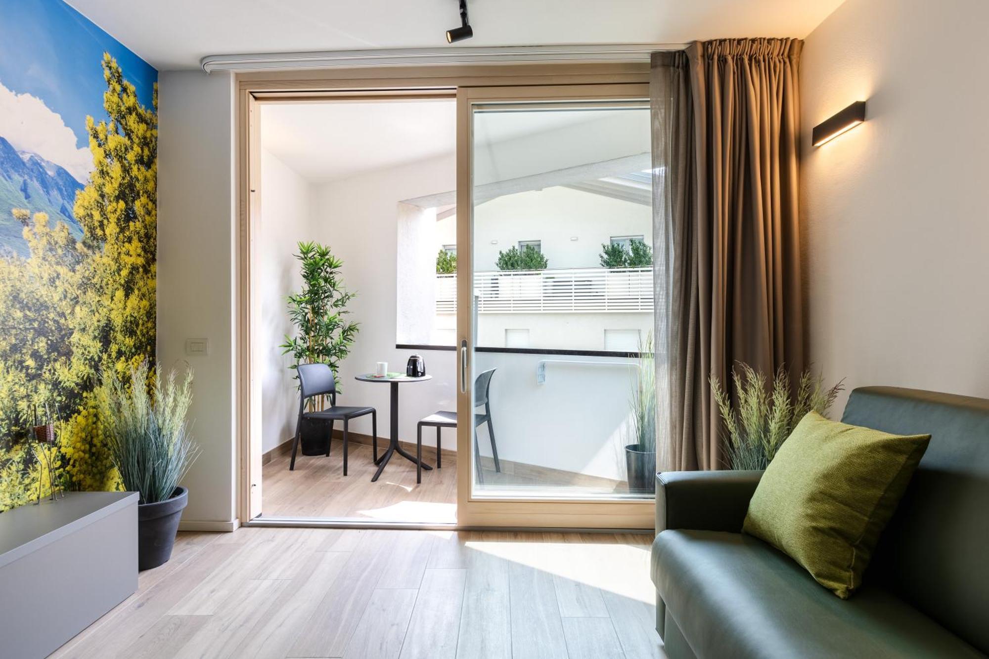 Boutique Apartments By Annalisa Torbole Sul Garda Екстер'єр фото