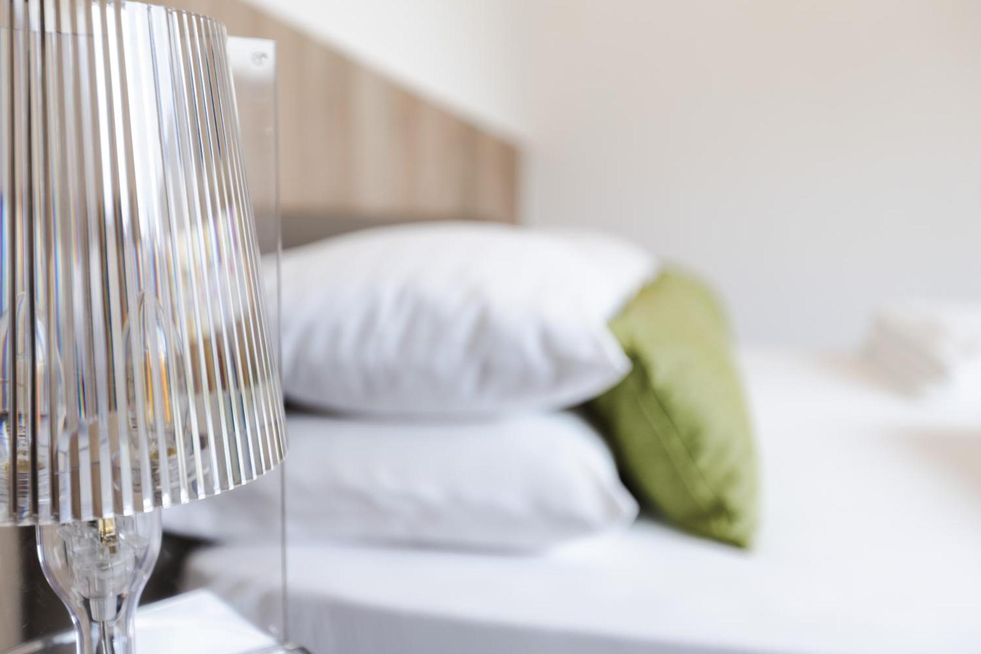 Boutique Apartments By Annalisa Torbole Sul Garda Екстер'єр фото