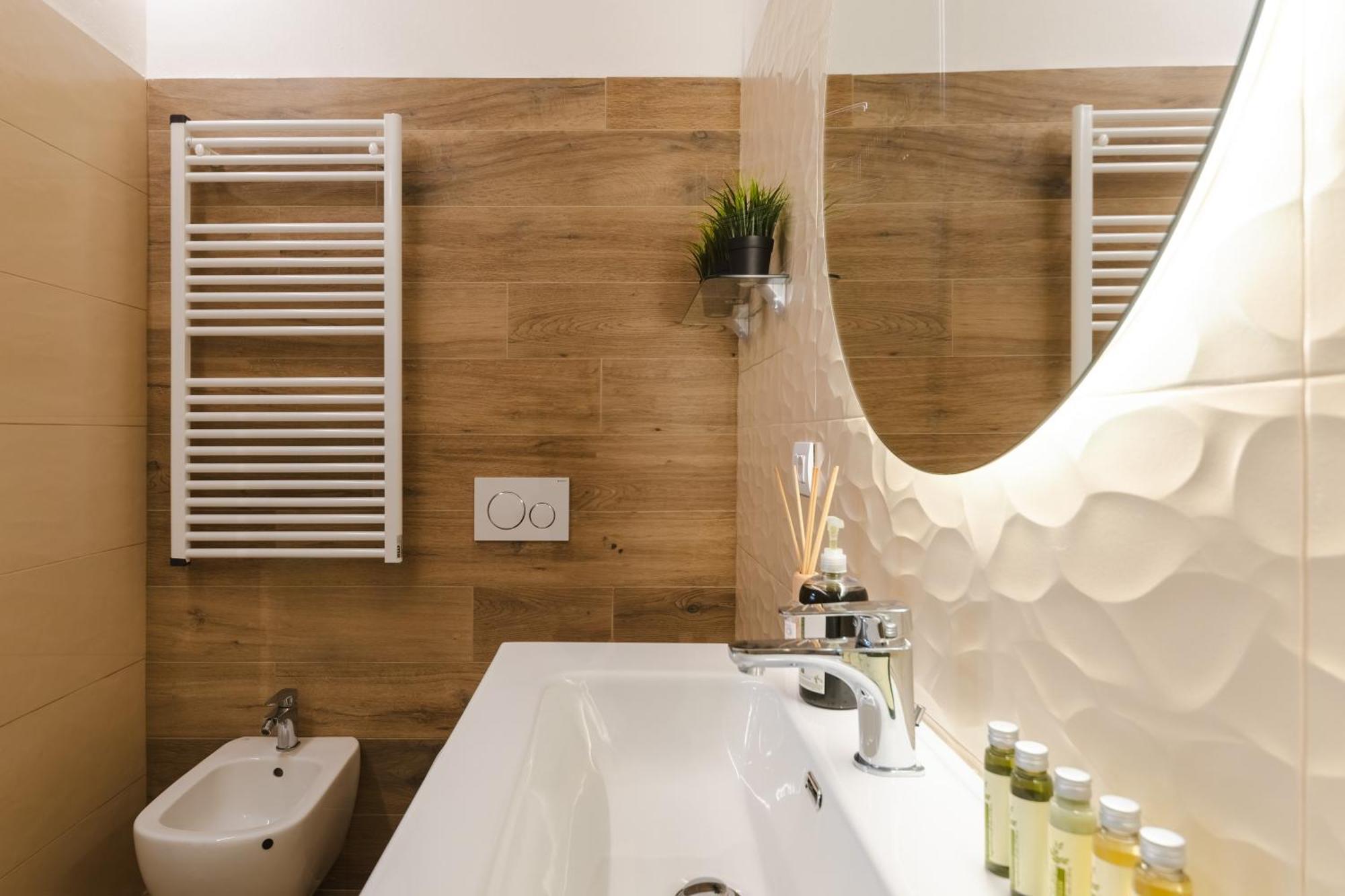 Boutique Apartments By Annalisa Torbole Sul Garda Екстер'єр фото