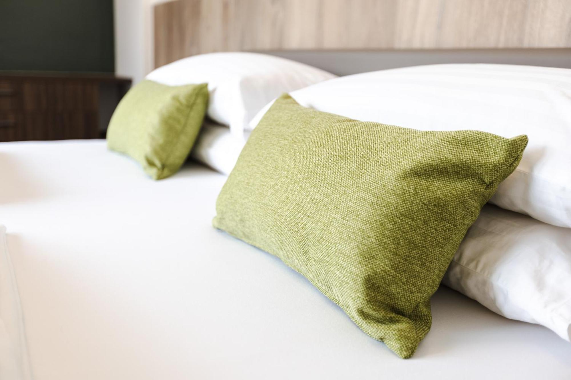 Boutique Apartments By Annalisa Torbole Sul Garda Екстер'єр фото